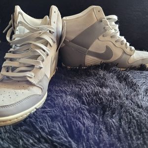 Nike wedge shoes size 9.5